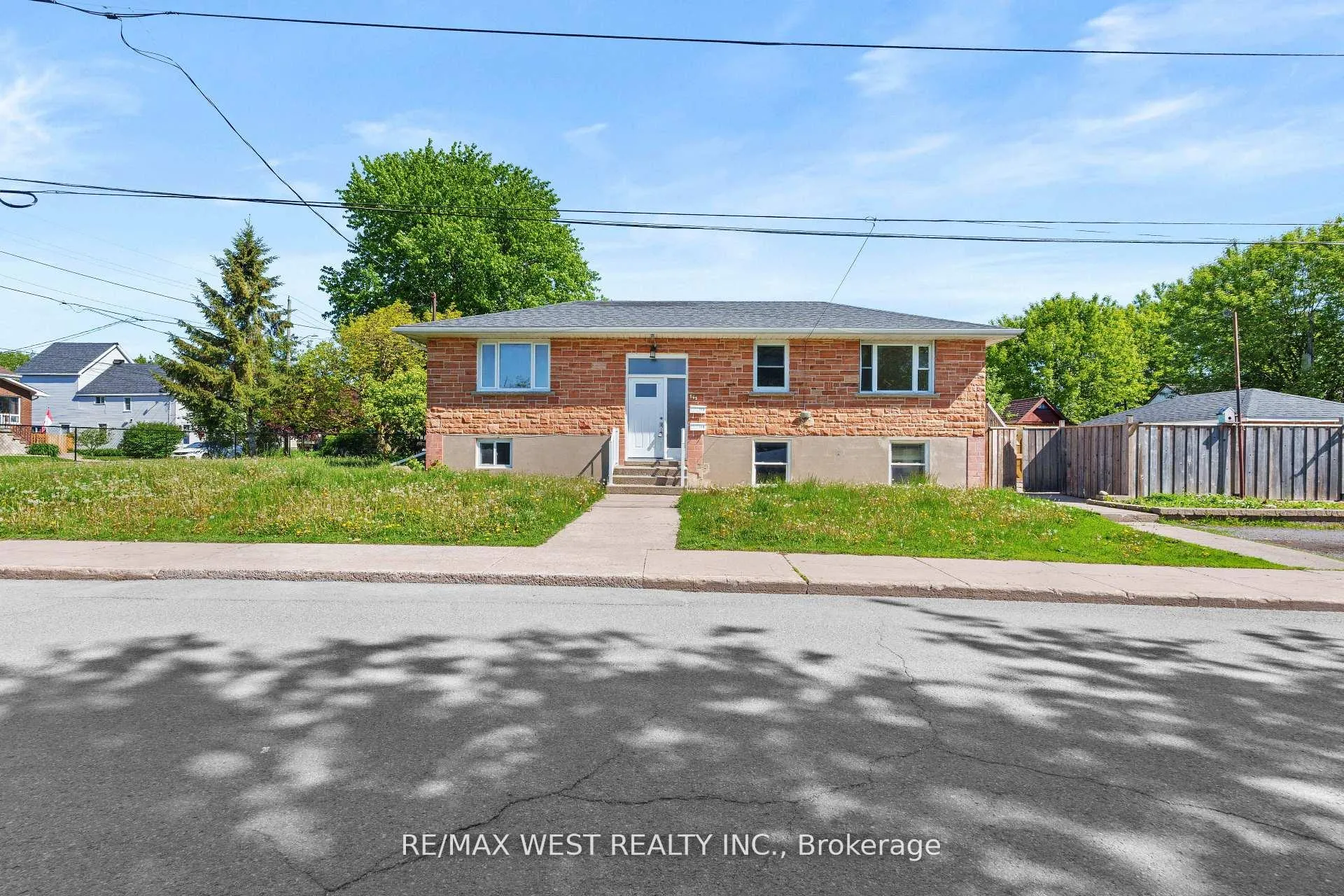 Photo 2 of 145 First Avenue, Kingston, East of Sir John A. Blvd — HOMEH