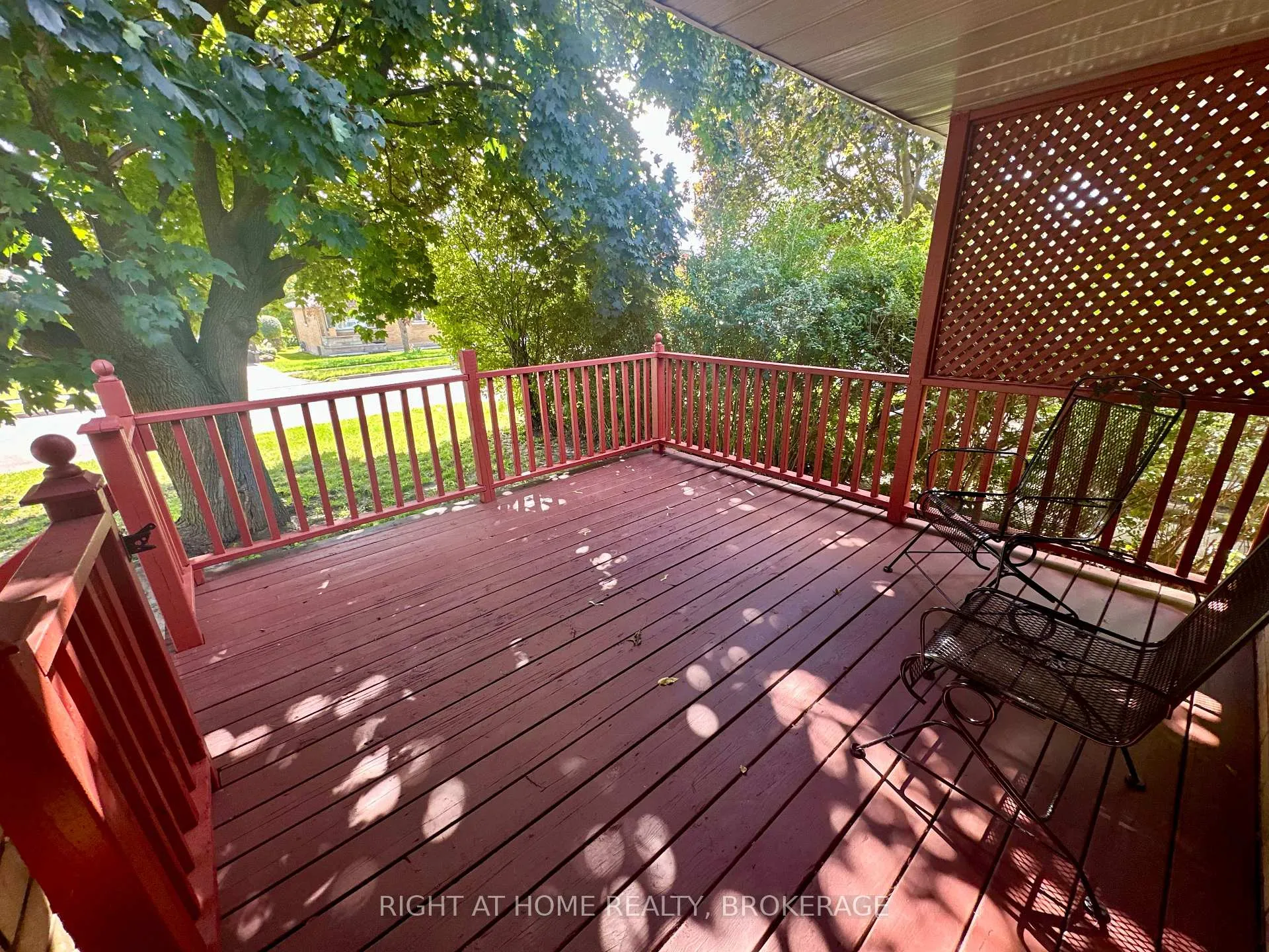 Photo 3 of 15 Cornell Avenue, Kitchener — HOMEH