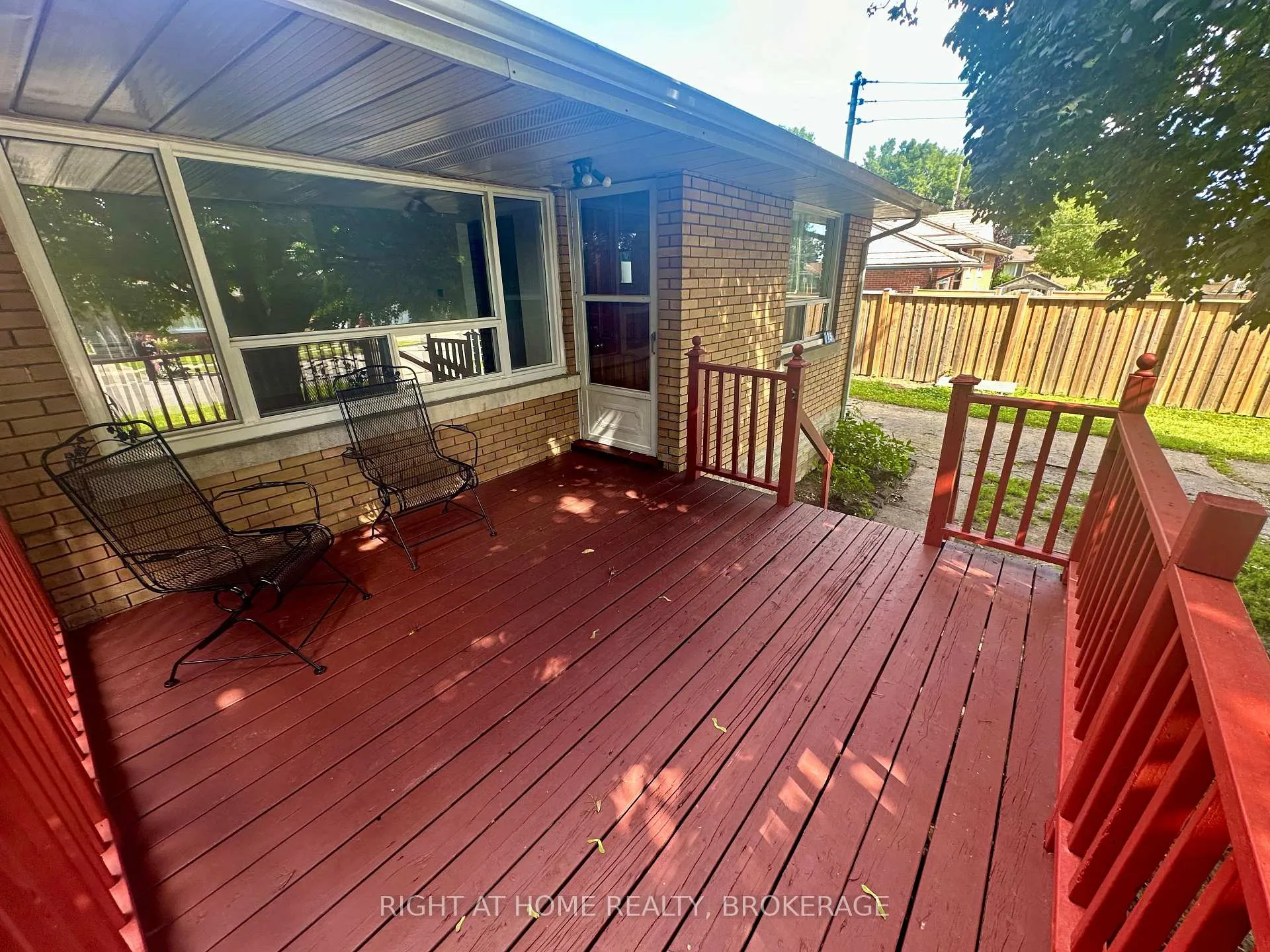Photo 4 of 15 Cornell Avenue, Kitchener — HOMEH