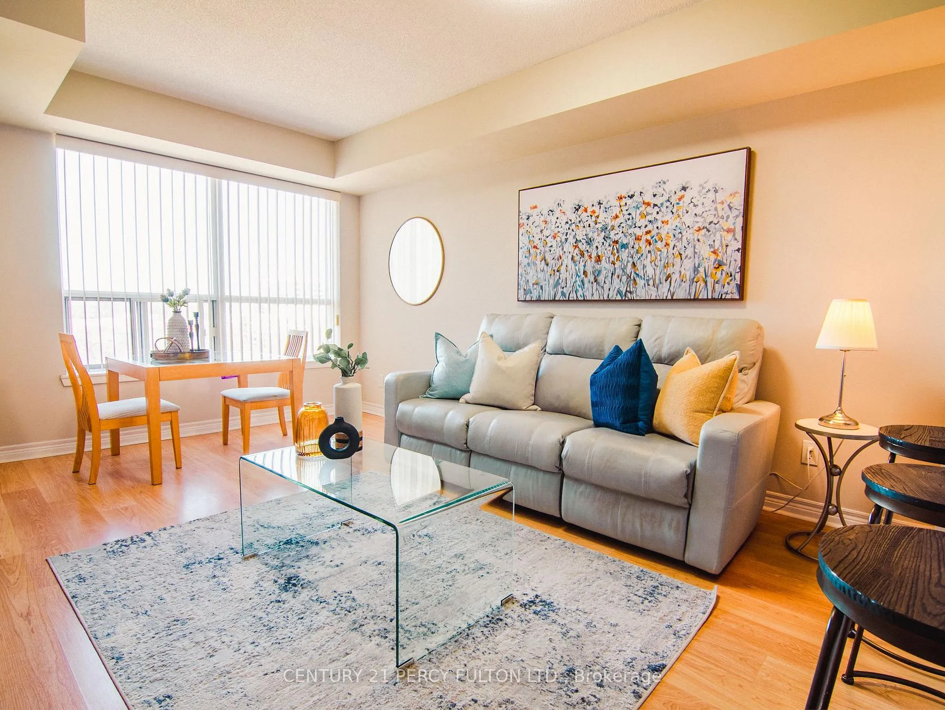 Photo 2 of Unit 707, 15 North Park Road, Vaughan, Beverley Glen — HOMEH