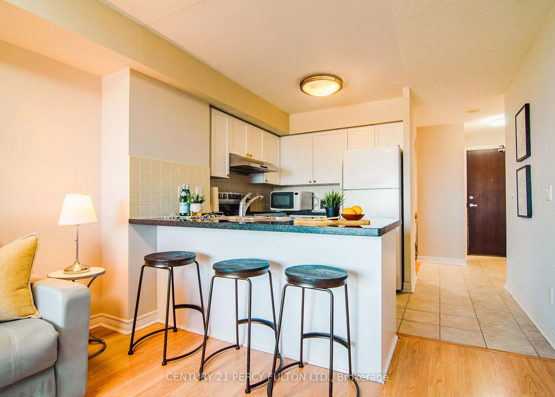 Photo 3 of Unit 707, 15 North Park Road, Vaughan, Beverley Glen — HOMEH