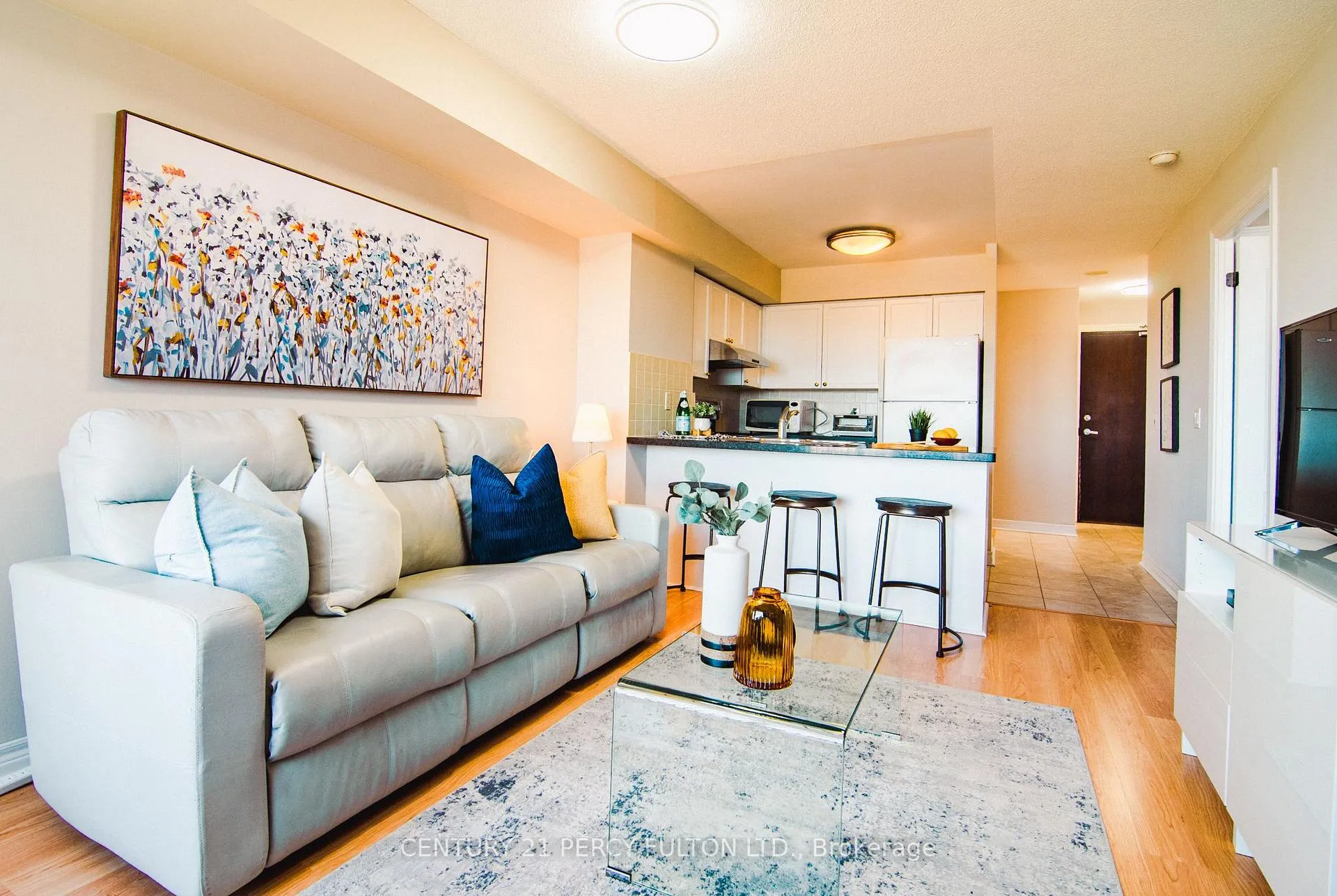 Photo 5 of Unit 707, 15 North Park Road, Vaughan, Beverley Glen — HOMEH