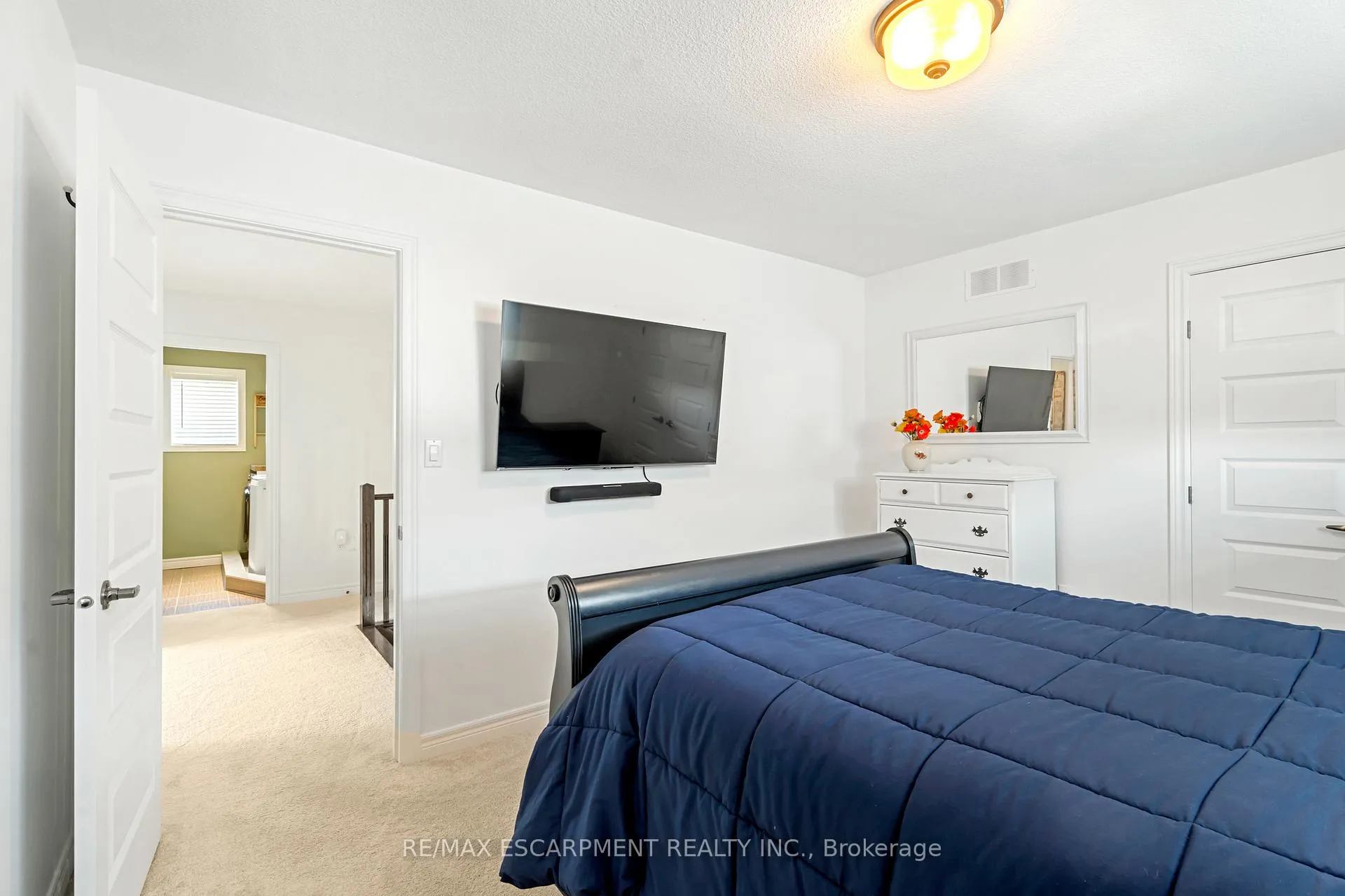 Photo 22 of 60 Garinger Crescent, Hamilton, Binbrook — HOMEH