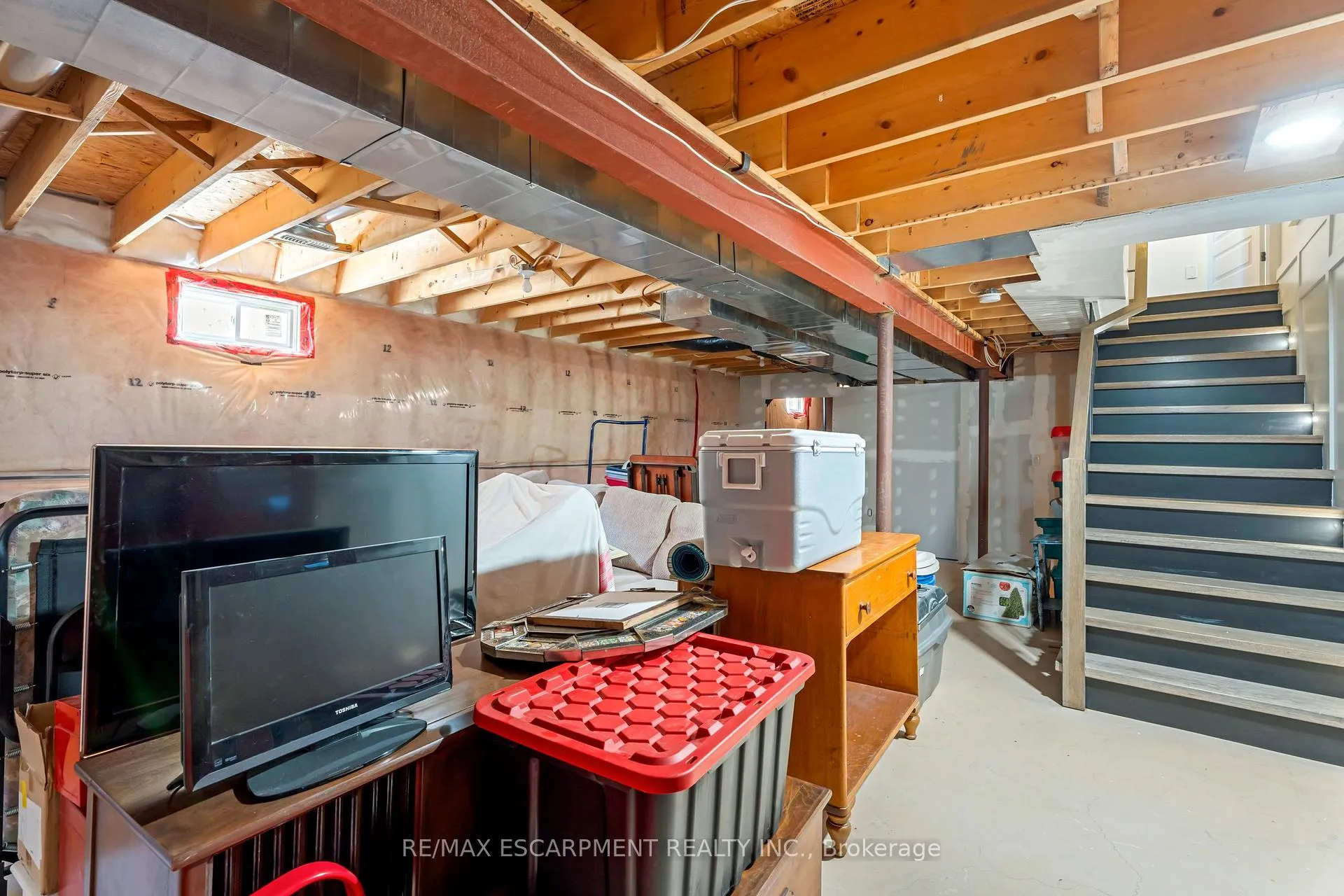 Photo 34 of 60 Garinger Crescent, Hamilton, Binbrook — HOMEH