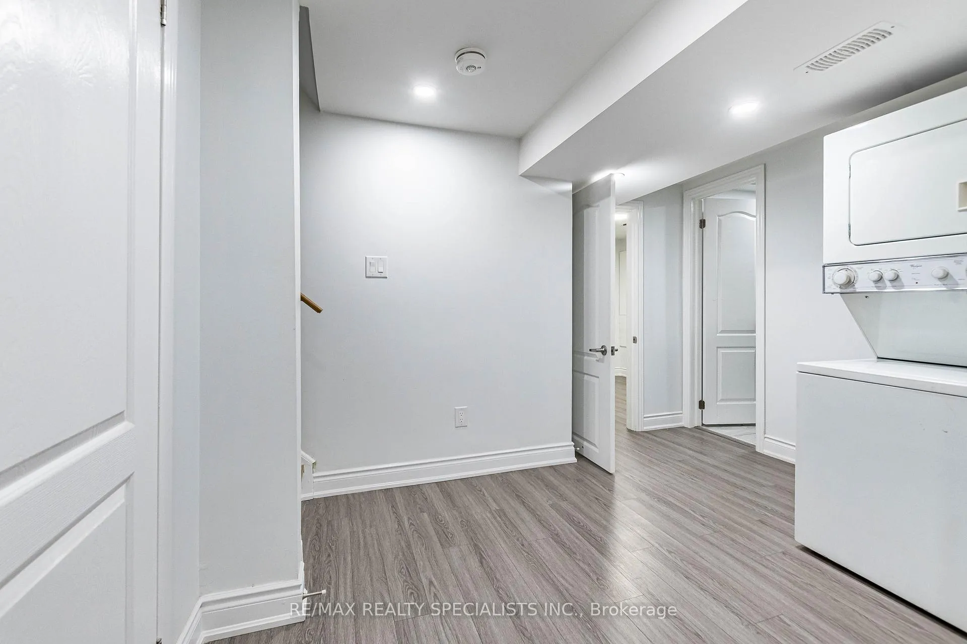 Photo 10 of 74 Brisdale Drive W, Brampton, Northwest Brampton — HOMEH