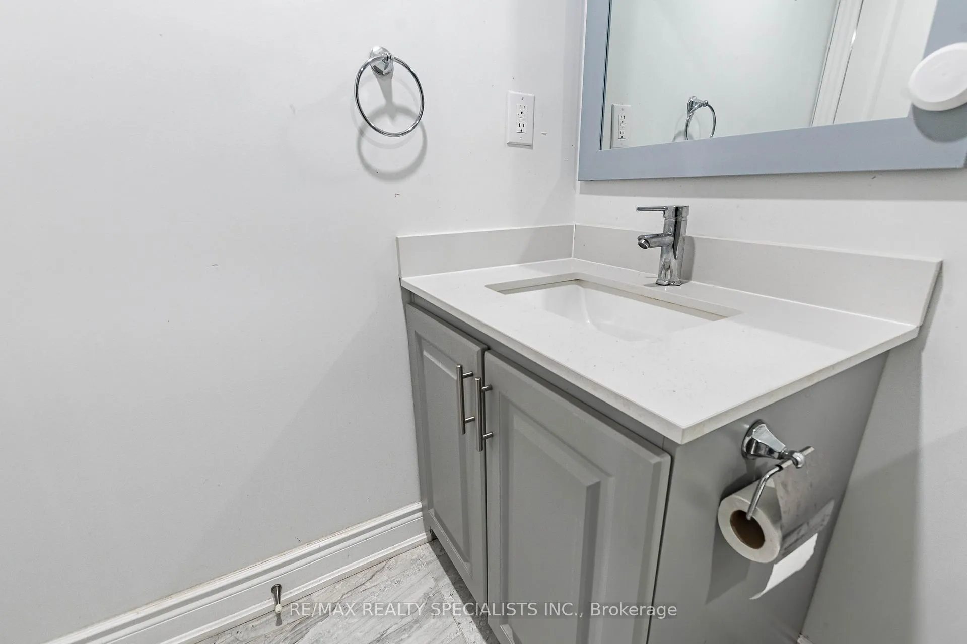Photo 20 of 74 Brisdale Drive W, Brampton, Northwest Brampton — HOMEH