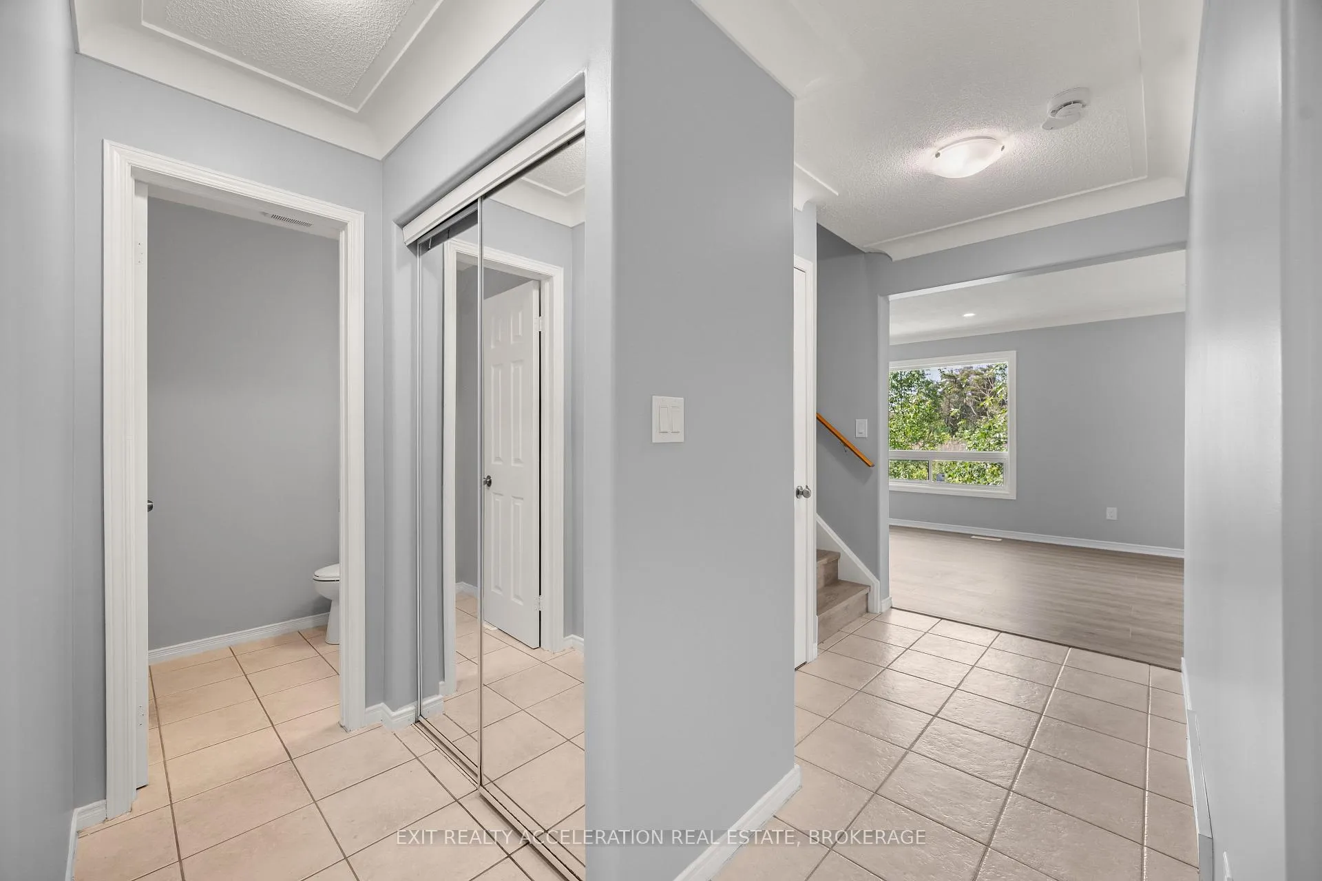 Photo 4 of 1318 Brackenwood Crescent, Kingston, City Northwest — HOMEH