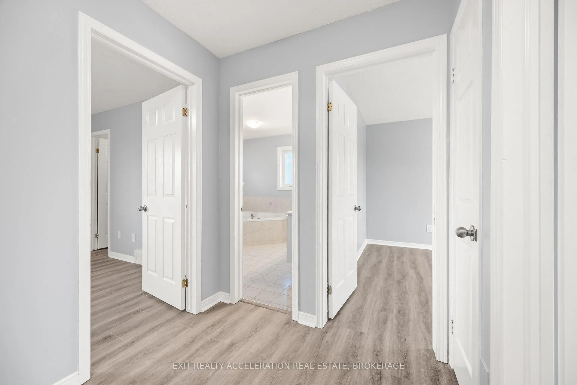 Photo 12 of 1318 Brackenwood Crescent, Kingston, City Northwest — HOMEH