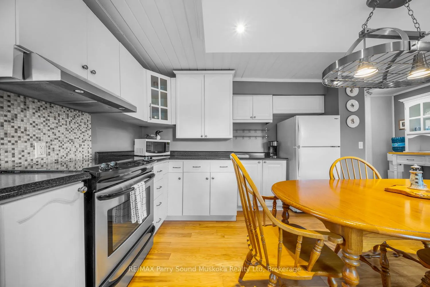 Photo 15 of 22 Dickinson Road, McKellar — HOMEH