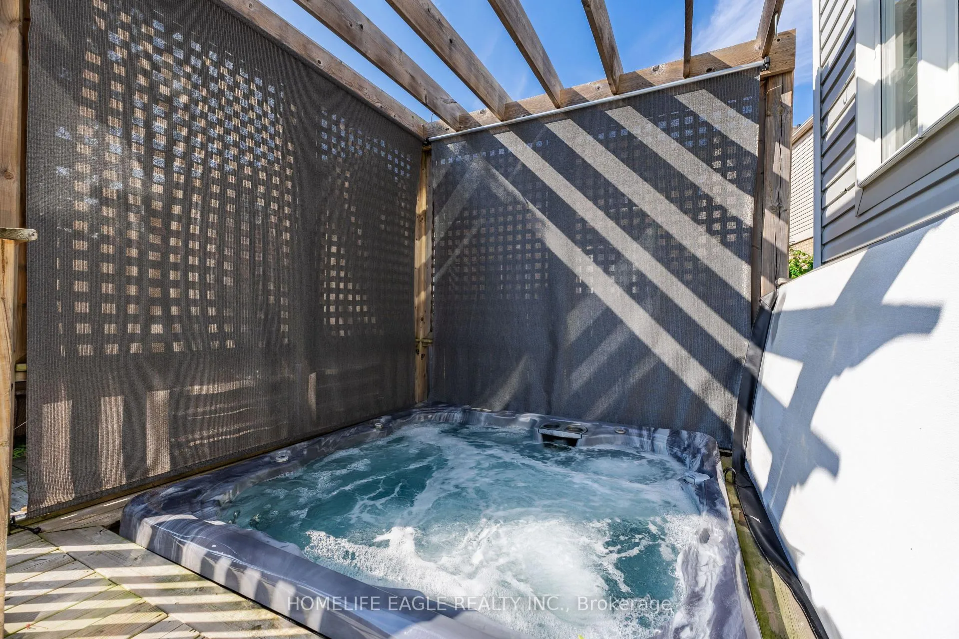 Photo 38 of 91 Eclipse Place, Oshawa, Windfields — HOMEH