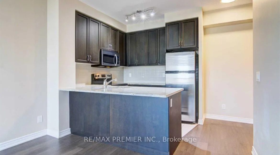 Photo 8 of Unit 1612, 9245 Jane Street, Vaughan, Maple — HOMEH