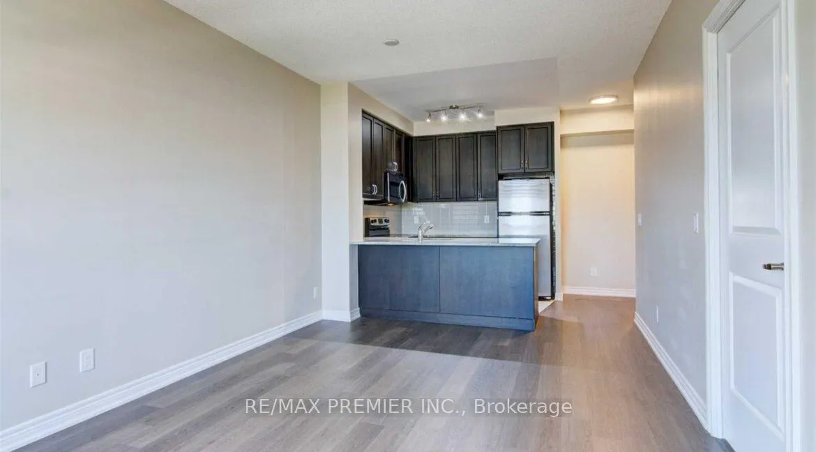Photo 9 of Unit 1612, 9245 Jane Street, Vaughan, Maple — HOMEH