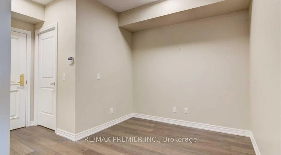 Photo 11 of Unit 1612, 9245 Jane Street, Vaughan, Maple — HOMEH