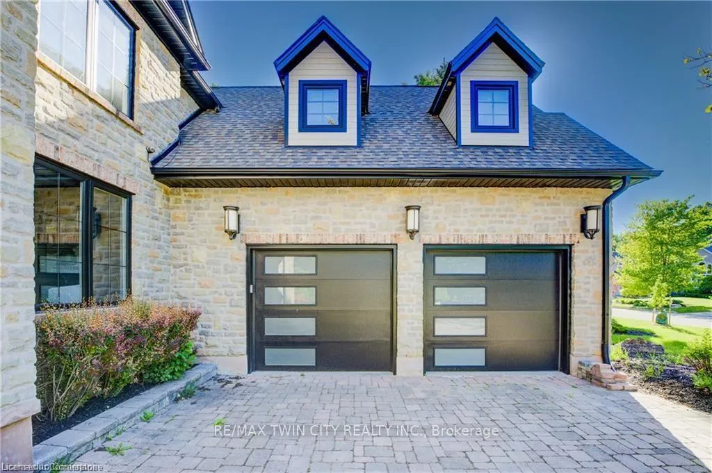 Photo 2 of 524 Fox Cove Place, Waterloo — HOMEH