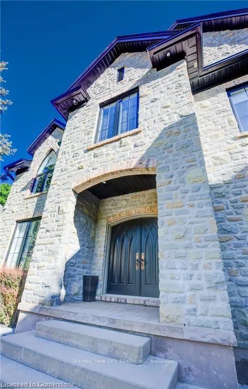 Photo 3 of 524 Fox Cove Place, Waterloo — HOMEH