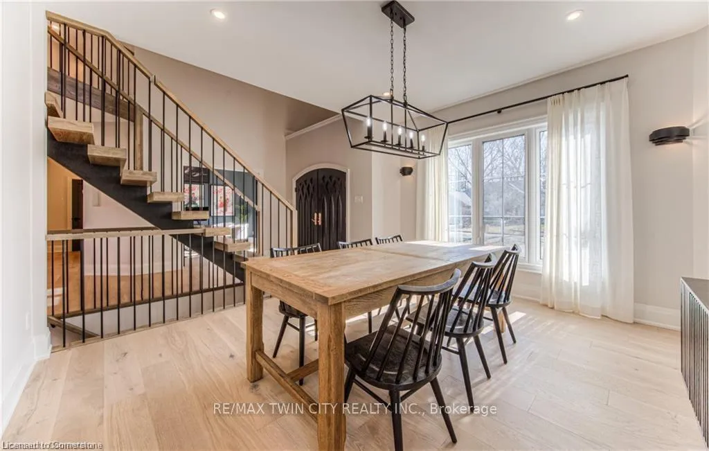 Photo 4 of 524 Fox Cove Place, Waterloo — HOMEH