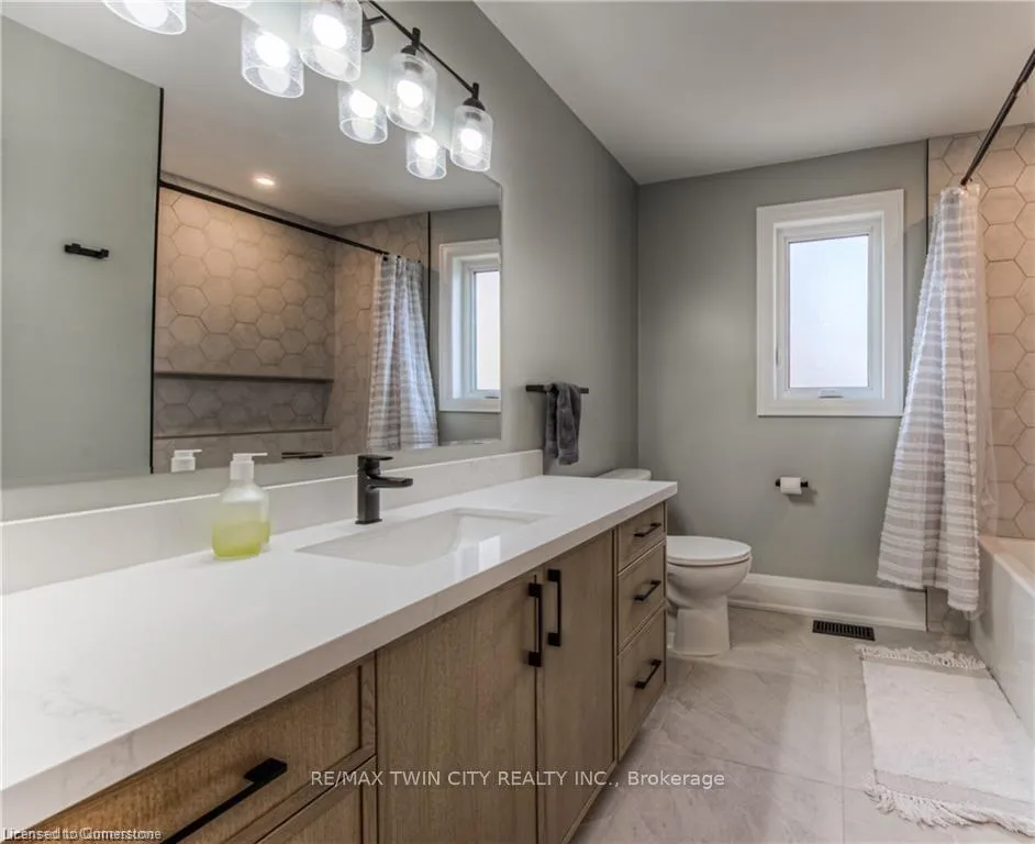 Photo 24 of 524 Fox Cove Place, Waterloo — HOMEH