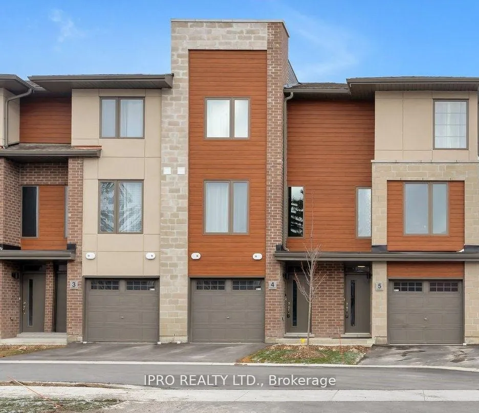 Front of Unit 4, 33 Dawson Drive