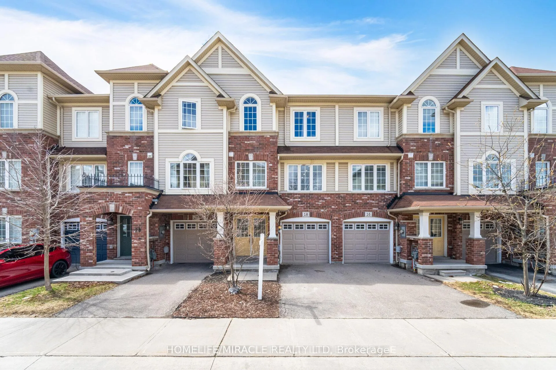 Front of 18 Kenridge Terrace