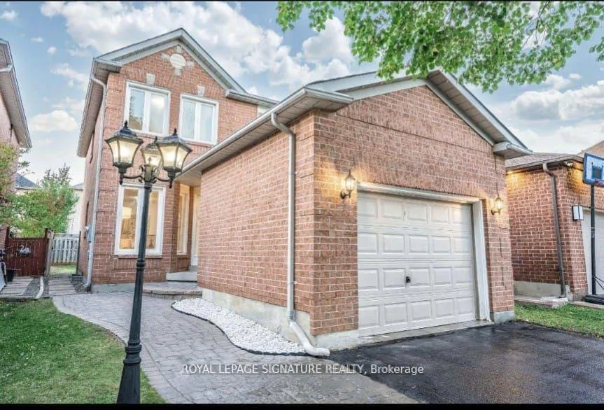 Front of Unit Bsmt, 24 Richwood Crescent