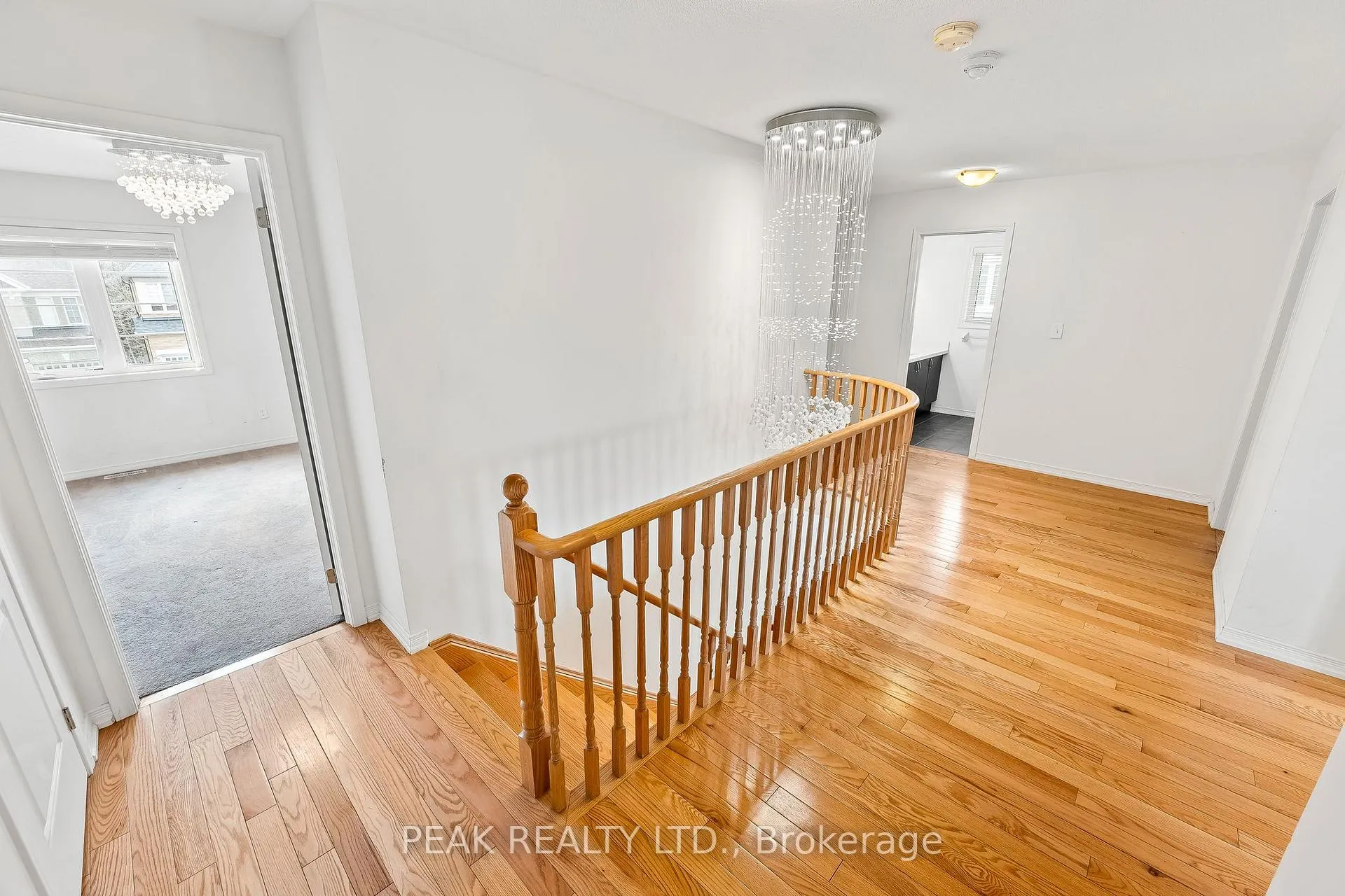 Photo 15 of 2425 Dress Circle Crescent, Oshawa, Windfields — HOMEH
