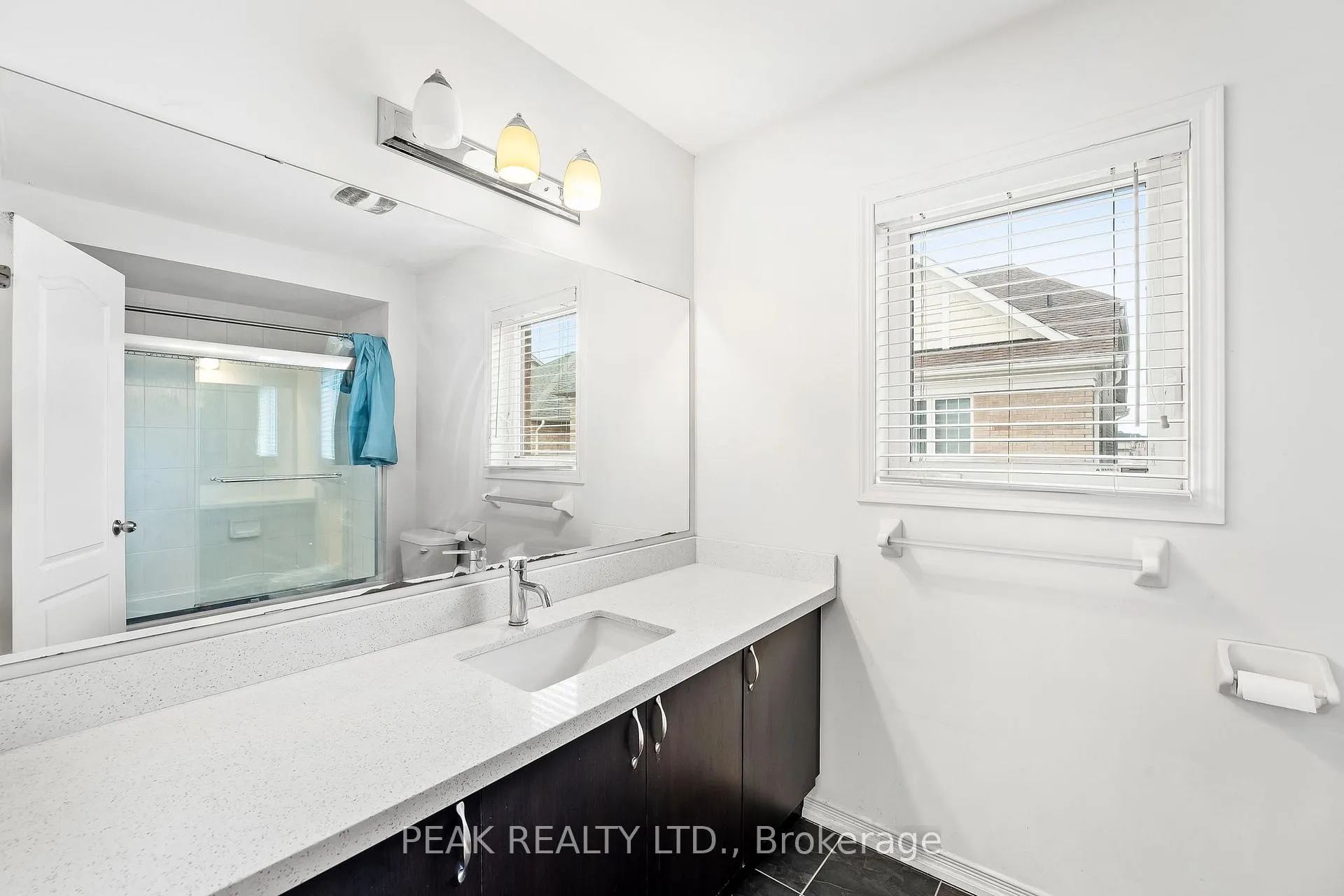 Photo 23 of 2425 Dress Circle Crescent, Oshawa, Windfields — HOMEH