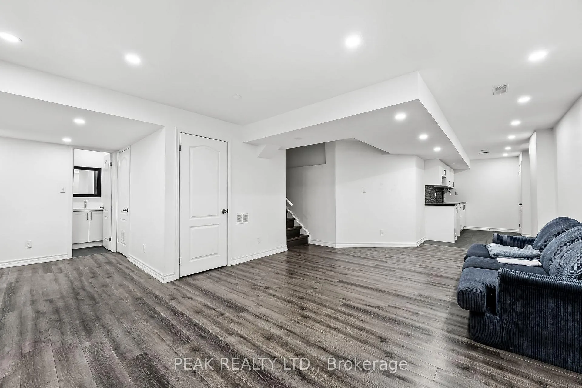Photo 26 of 2425 Dress Circle Crescent, Oshawa, Windfields — HOMEH