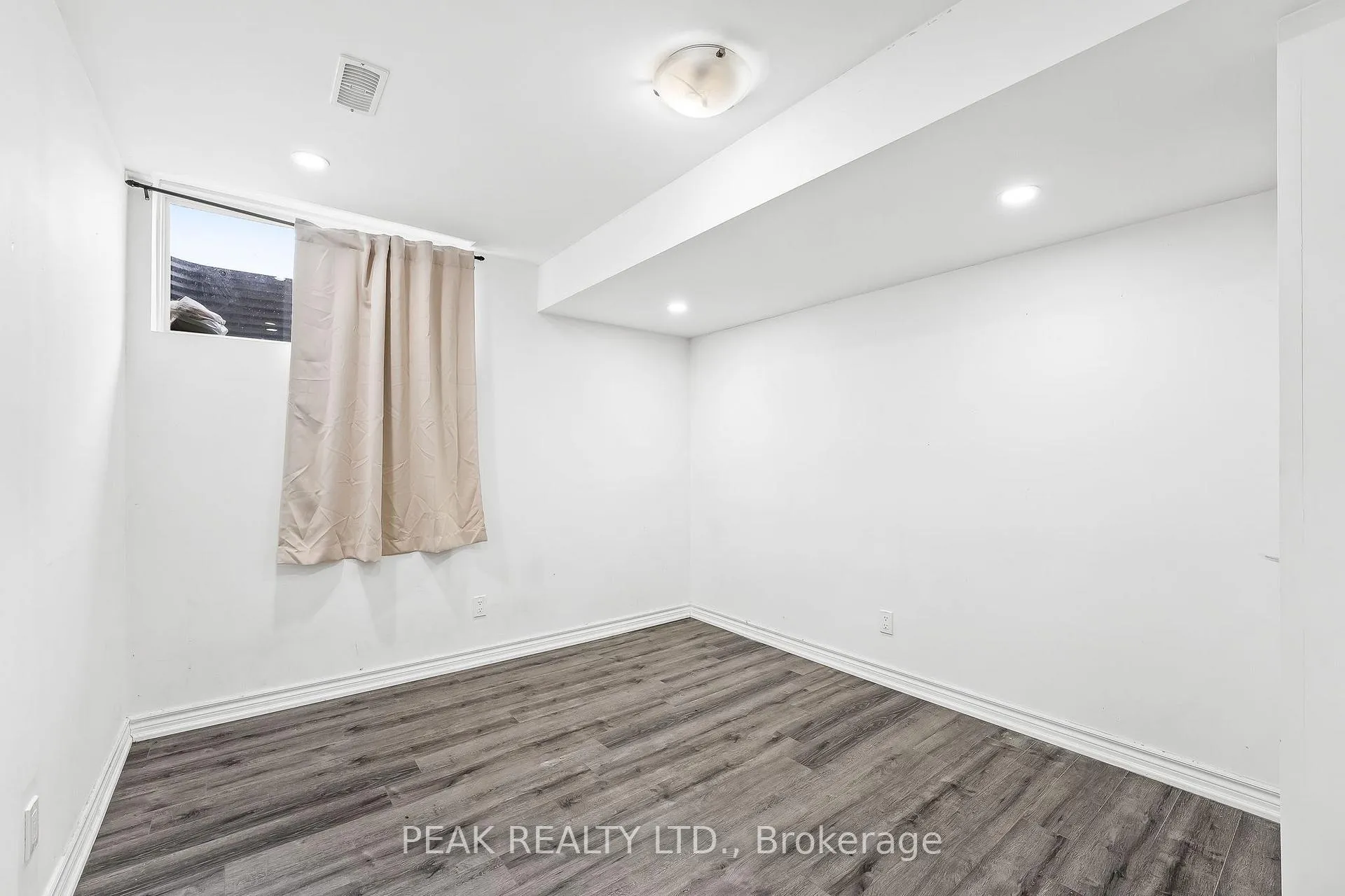 Photo 31 of 2425 Dress Circle Crescent, Oshawa, Windfields — HOMEH