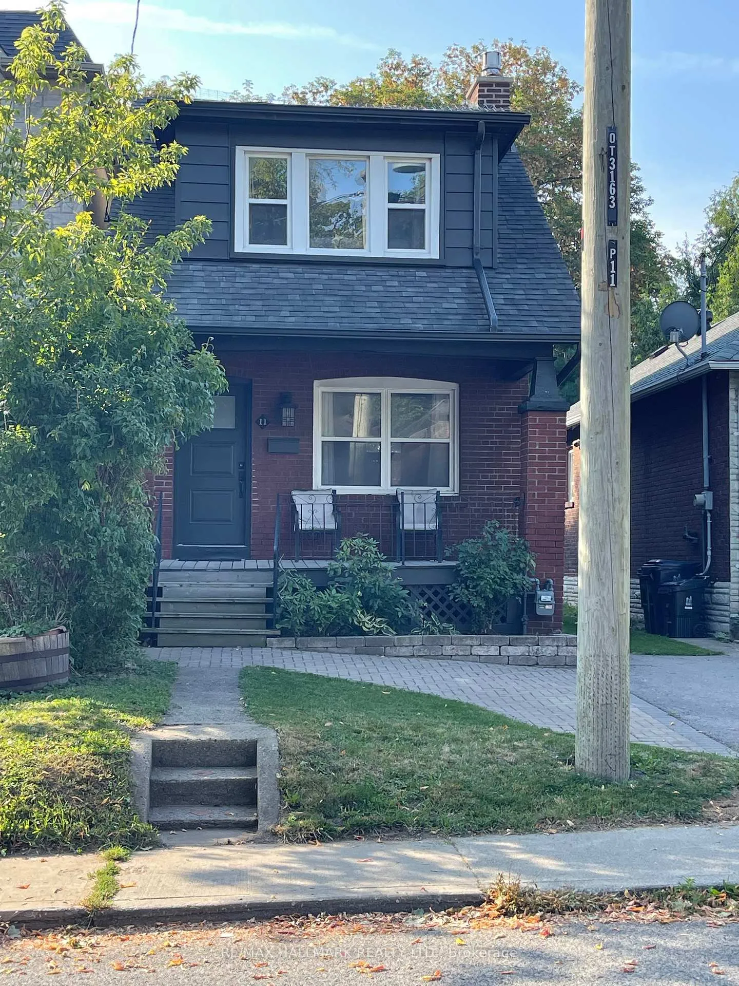 Photo 3 of 11 Denton Avenue, Toronto, Crescent Town — HOMEH