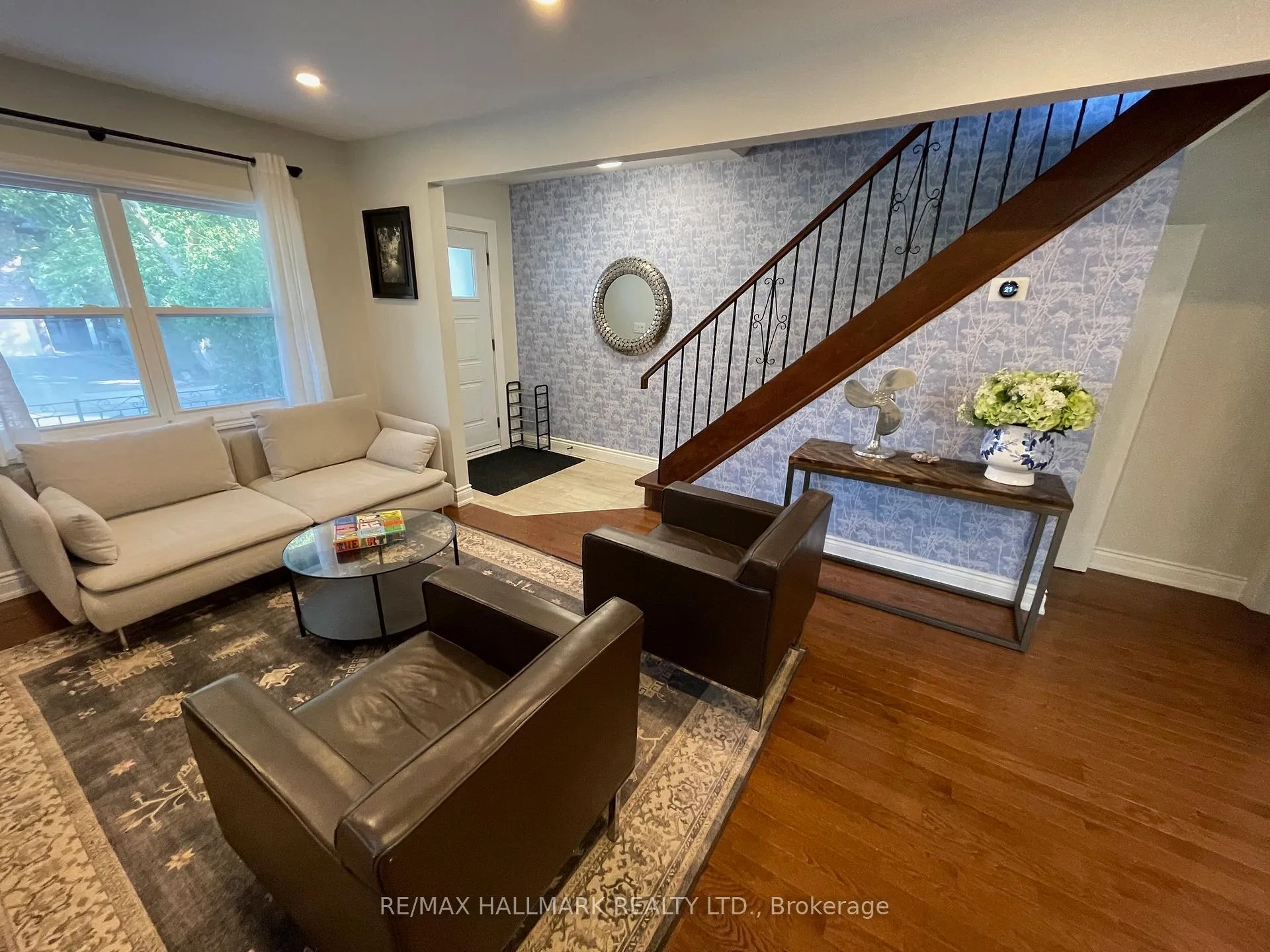 Photo 6 of 11 Denton Avenue, Toronto, Crescent Town — HOMEH