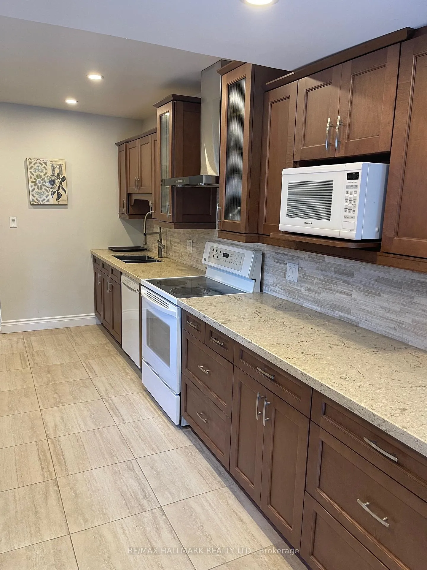 Photo 13 of 11 Denton Avenue, Toronto, Crescent Town — HOMEH