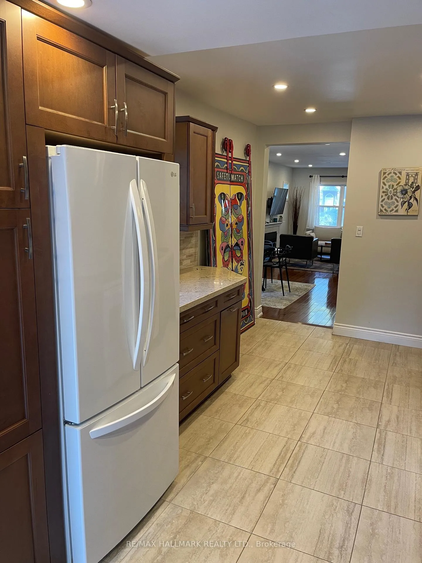 Photo 14 of 11 Denton Avenue, Toronto, Crescent Town — HOMEH