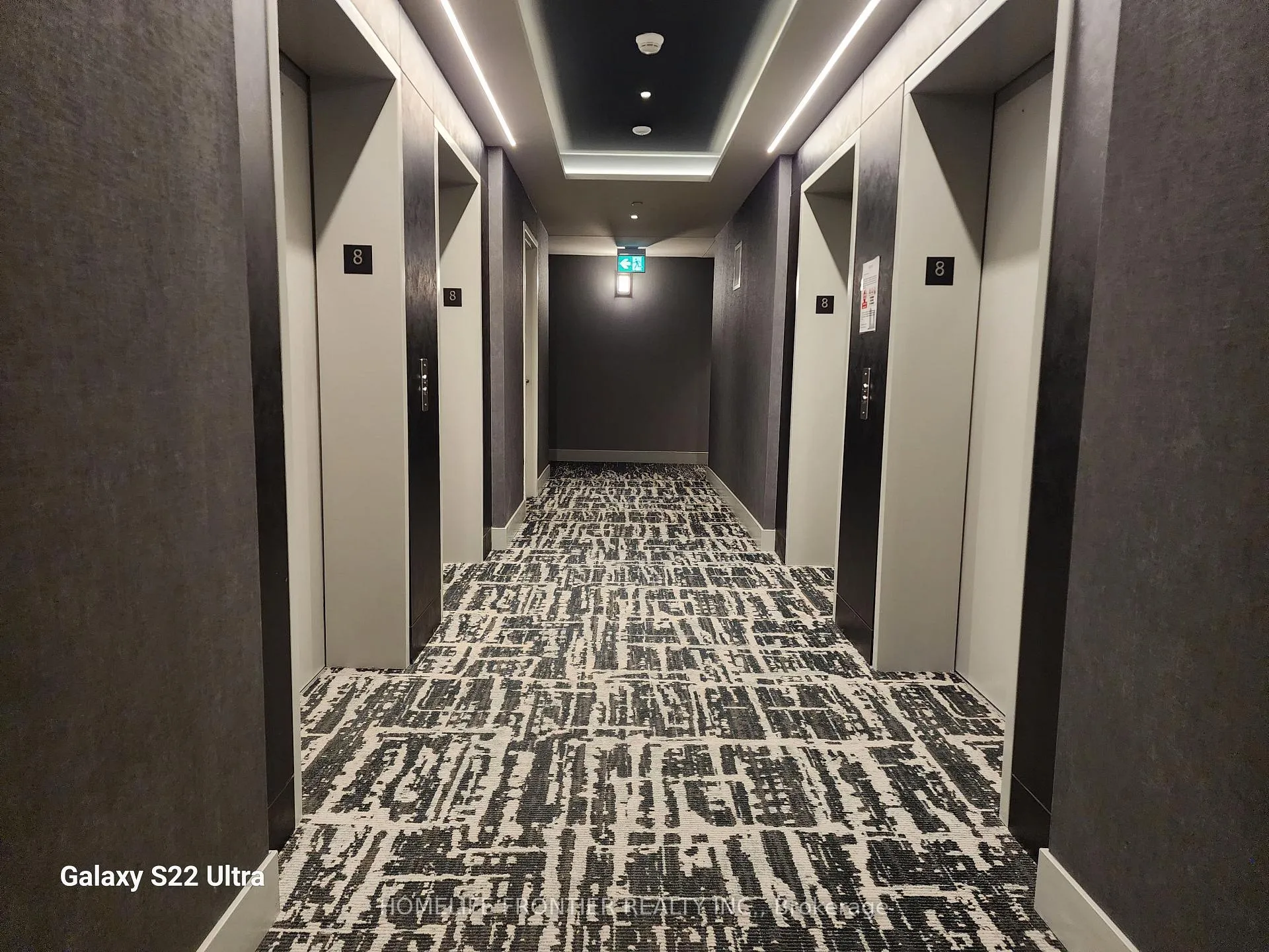 Photo 1 of Unit B802, 50 Upper Mall Way, Vaughan, Brownridge — HOMEH