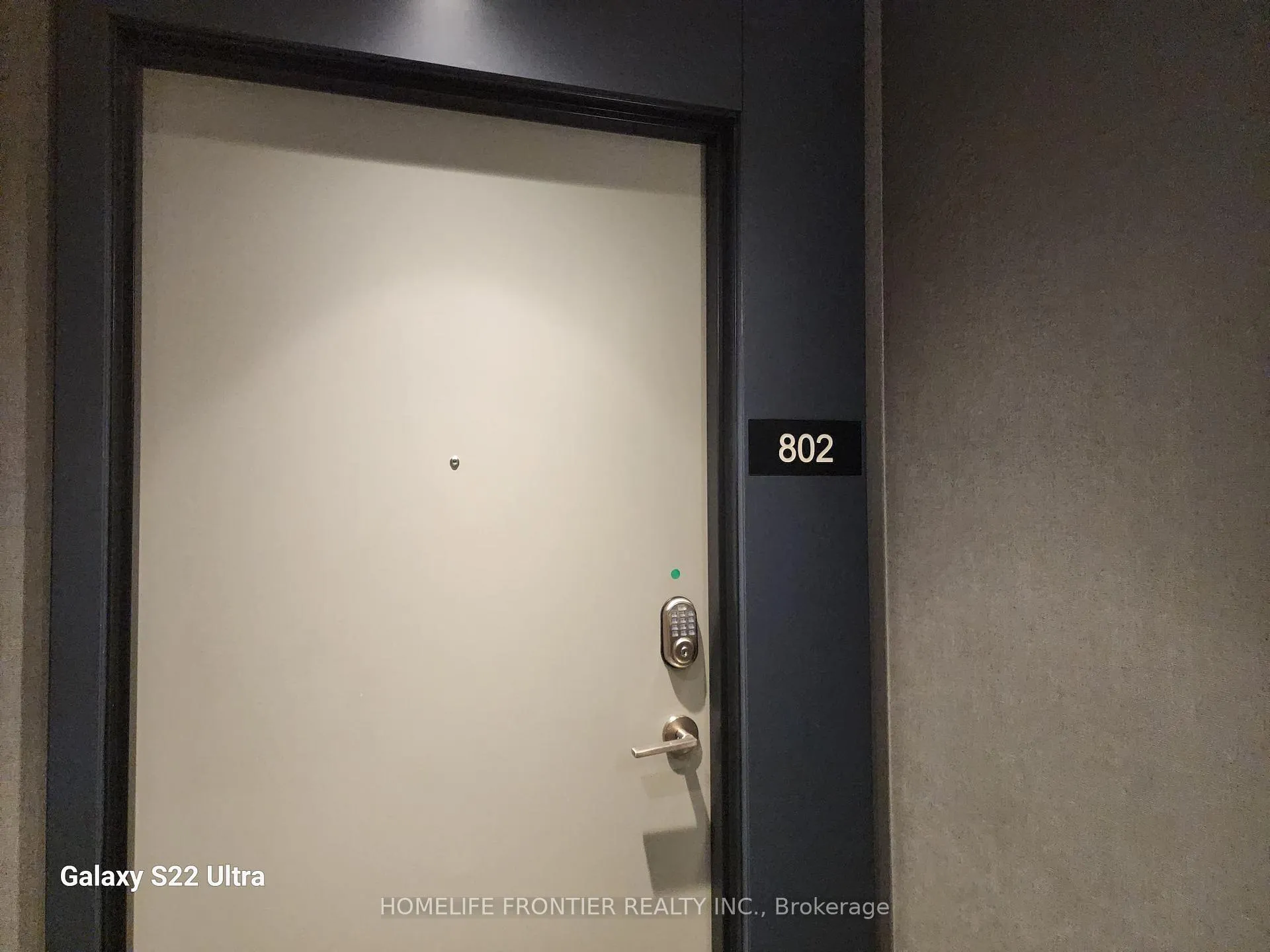 Photo 2 of Unit B802, 50 Upper Mall Way, Vaughan, Brownridge — HOMEH