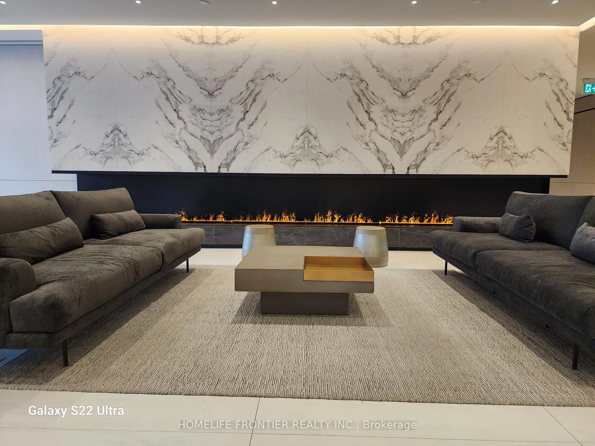 Photo 5 of Unit B802, 50 Upper Mall Way, Vaughan, Brownridge — HOMEH