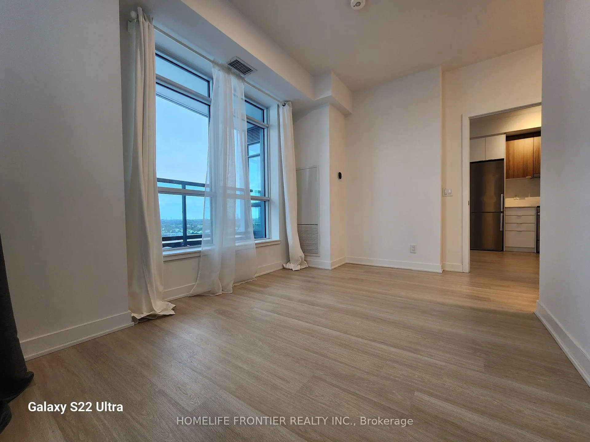 Photo 18 of Unit B802, 50 Upper Mall Way, Vaughan, Brownridge — HOMEH
