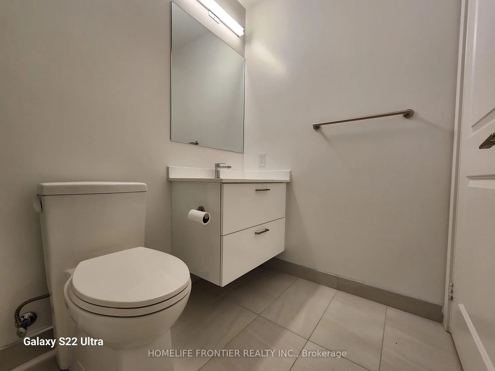 Photo 26 of Unit B802, 50 Upper Mall Way, Vaughan, Brownridge — HOMEH