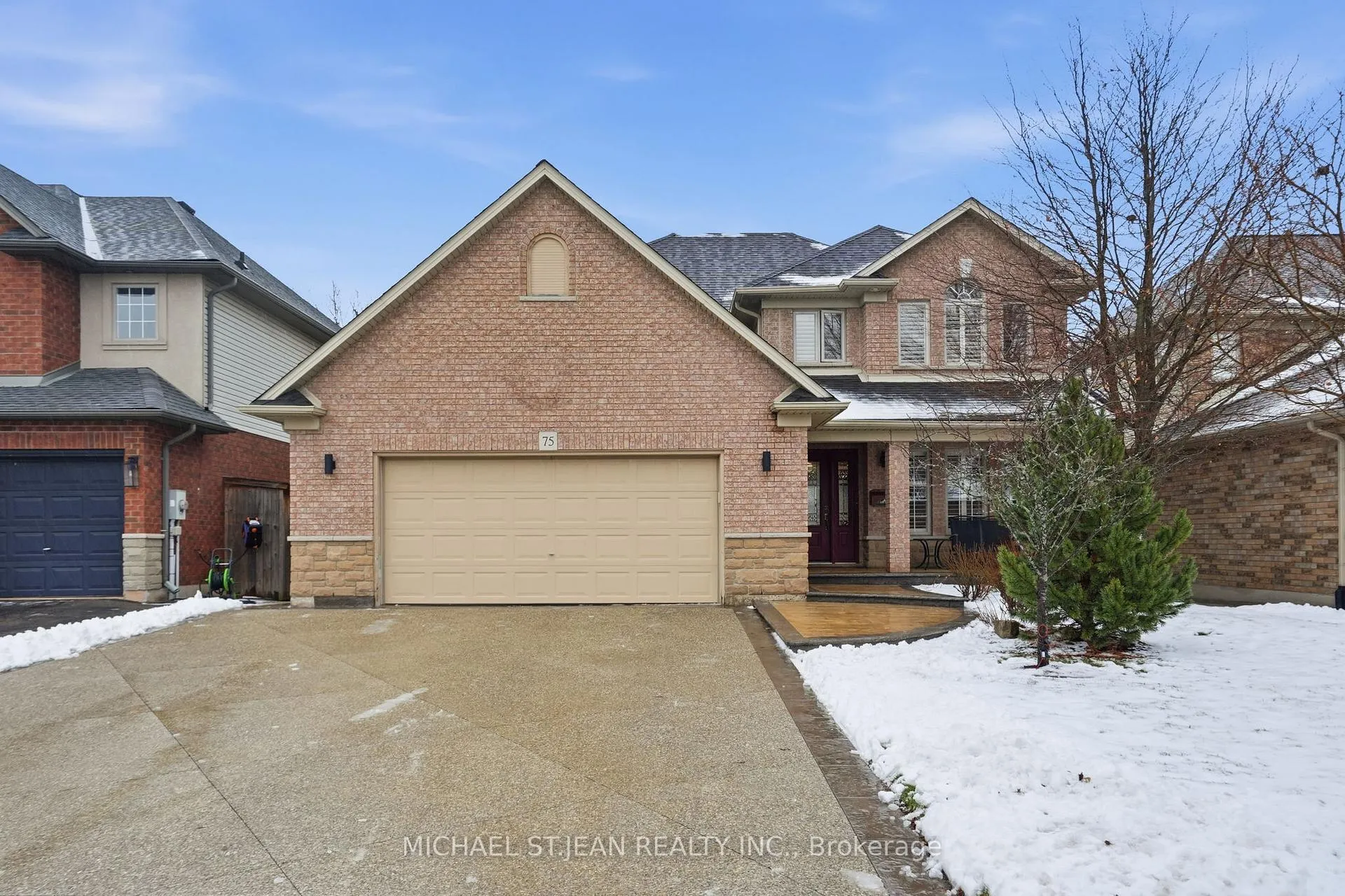 Photo 2 of 75 Etherington Crescent, Hamilton, Binbrook — HOMEH