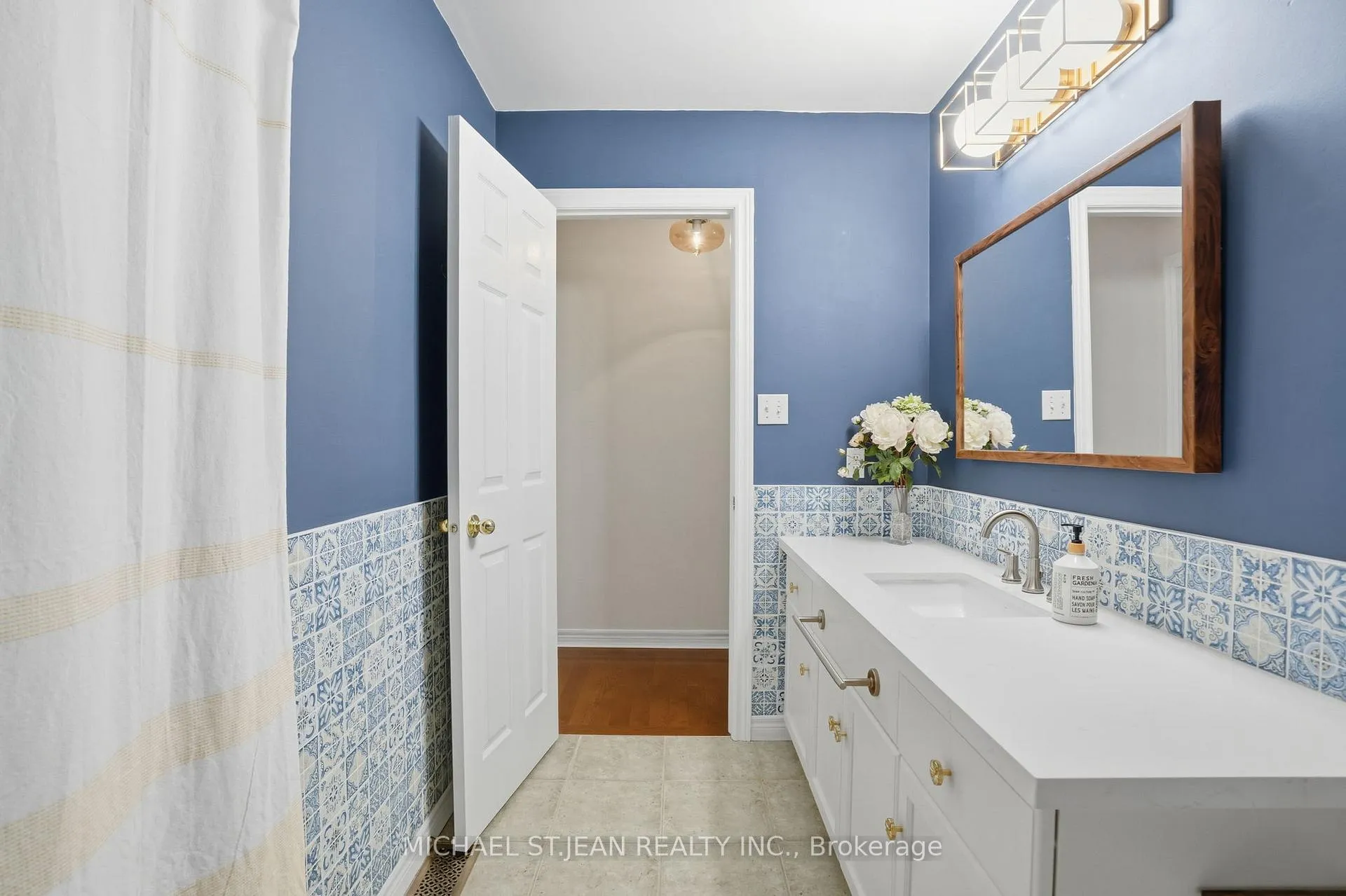 Photo 33 of 75 Etherington Crescent, Hamilton, Binbrook — HOMEH