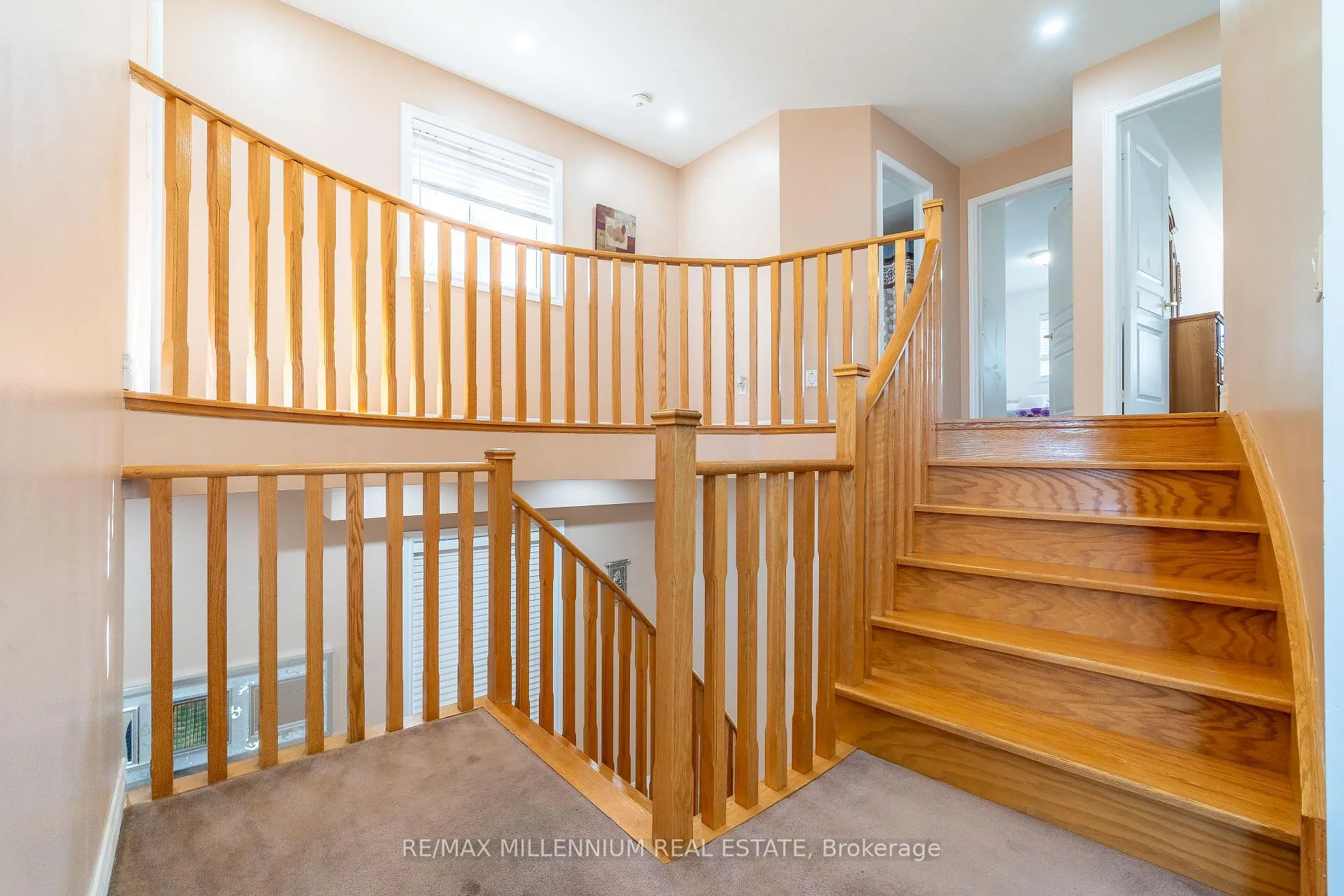 Photo 20 of 27 Silvershadow Terrace, Brampton, Sandringham-Wellington — HOMEH
