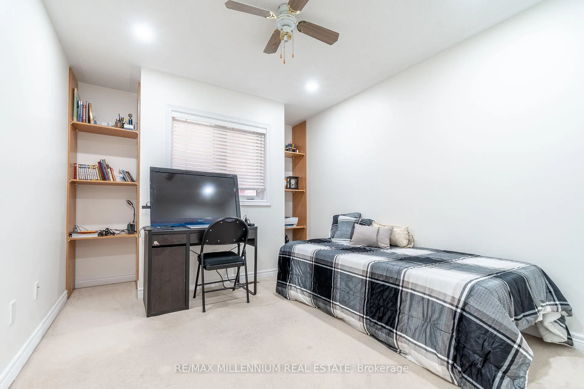Photo 26 of 27 Silvershadow Terrace, Brampton, Sandringham-Wellington — HOMEH