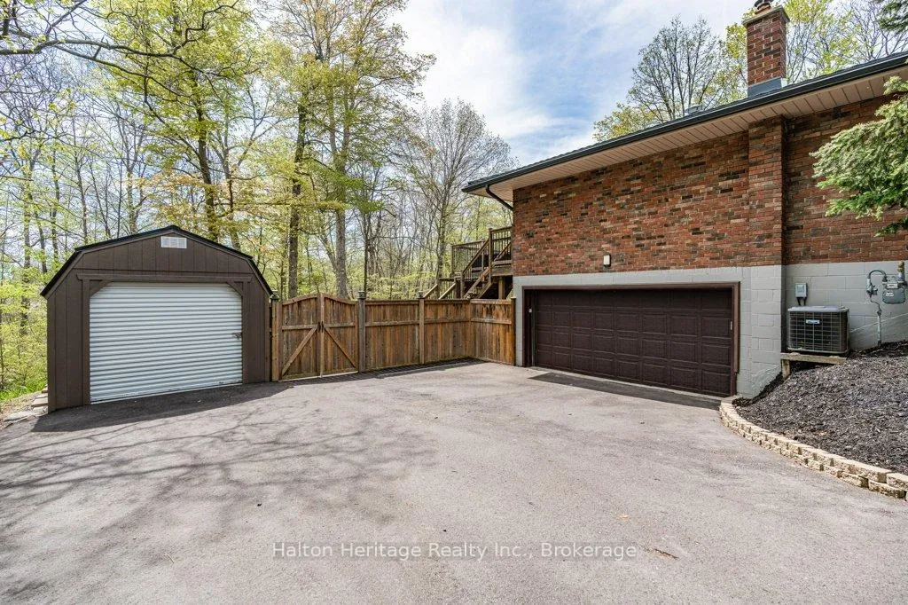 Photo 45 of 2371 Kirk Road, Hamilton, Rural Glanbrook — HOMEH