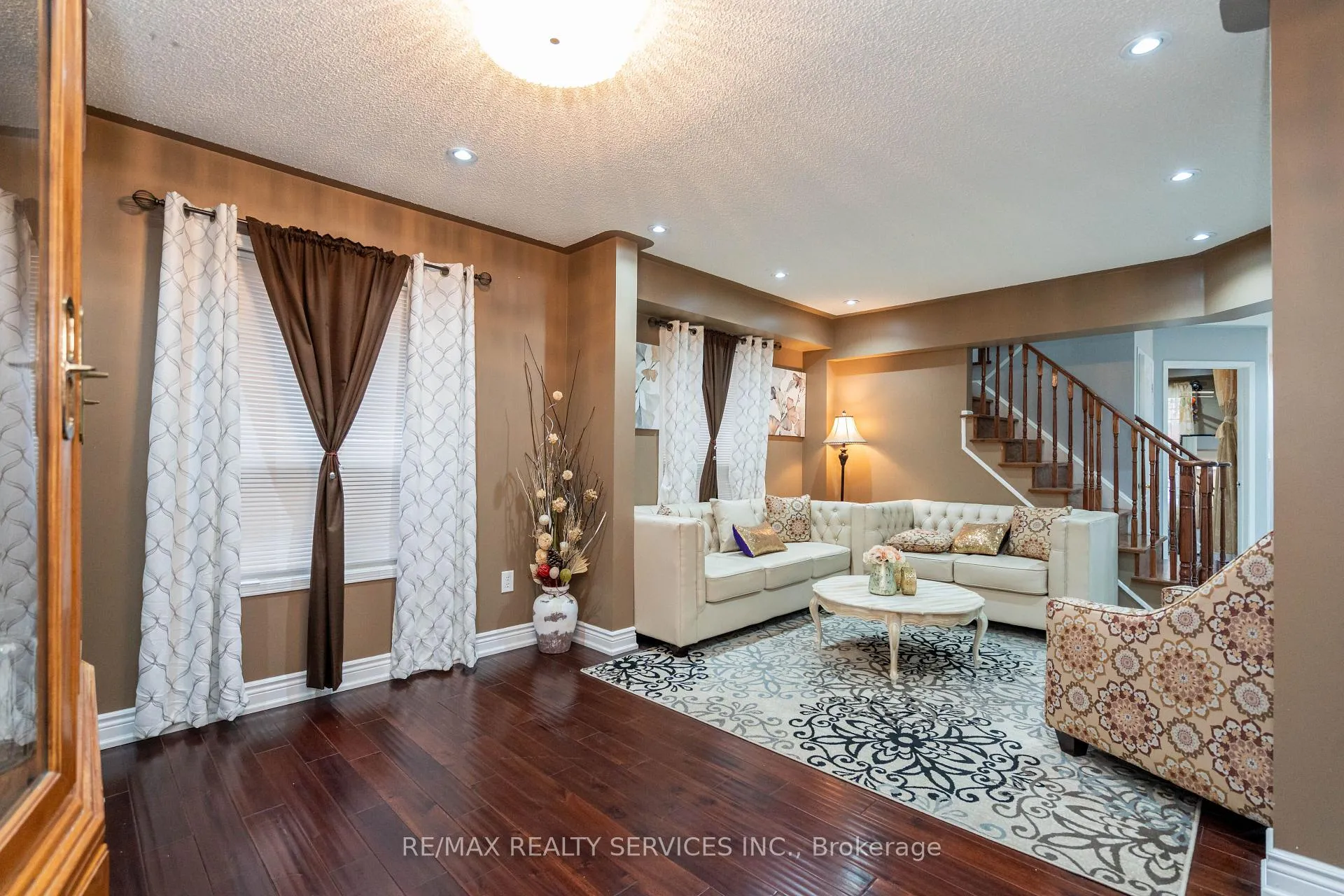Photo 11 of 55 Hiberton Crescent, Brampton, Fletcher's Meadow — HOMEH