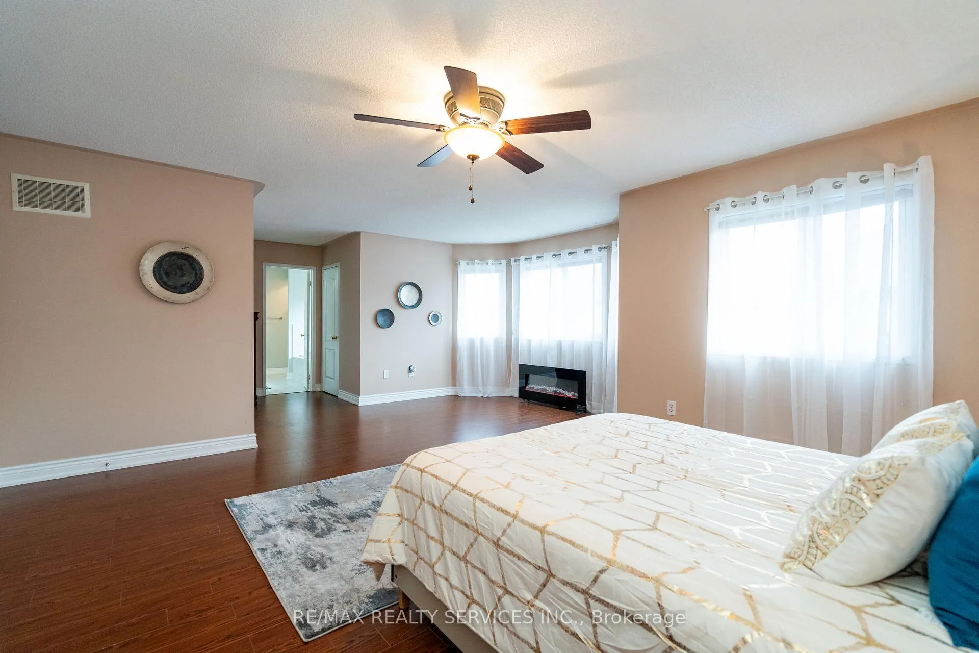 Photo 21 of 55 Hiberton Crescent, Brampton, Fletcher's Meadow — HOMEH