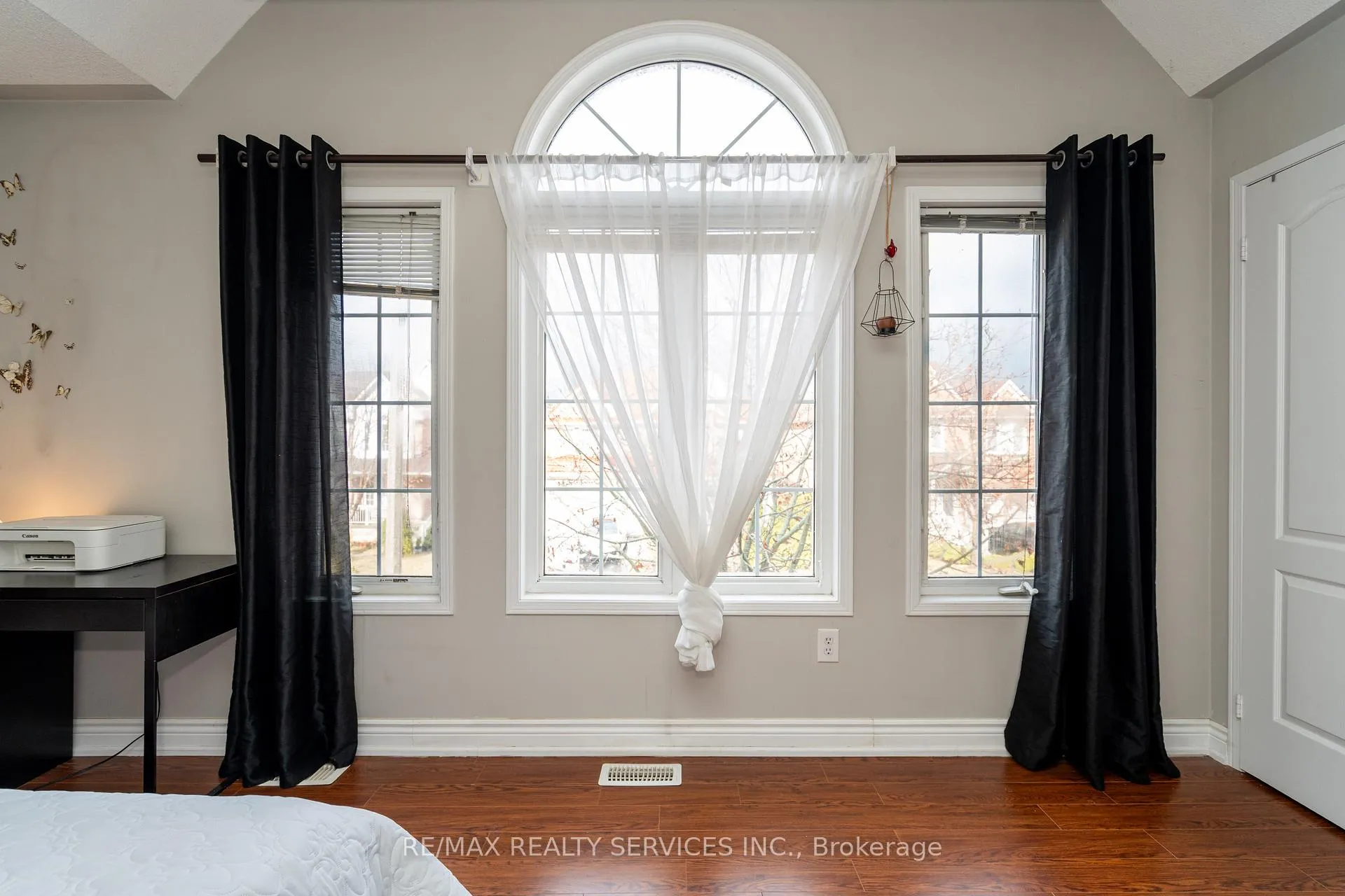 Photo 28 of 55 Hiberton Crescent, Brampton, Fletcher's Meadow — HOMEH