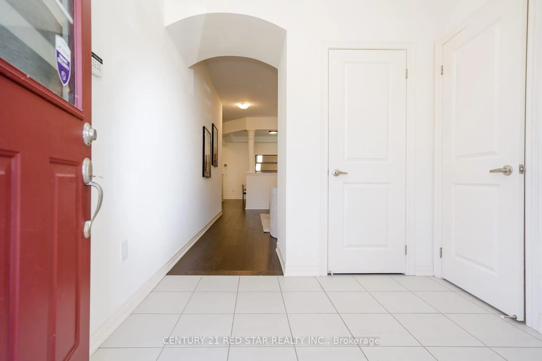 Photo 3 of 15 Matterhorn Road, Brampton, Northwest Brampton — HOMEH