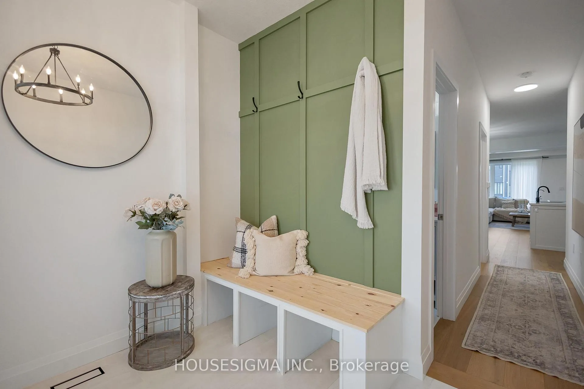 Photo 2 of 148 Whithorn Crescent, Haldimand — HOMEH
