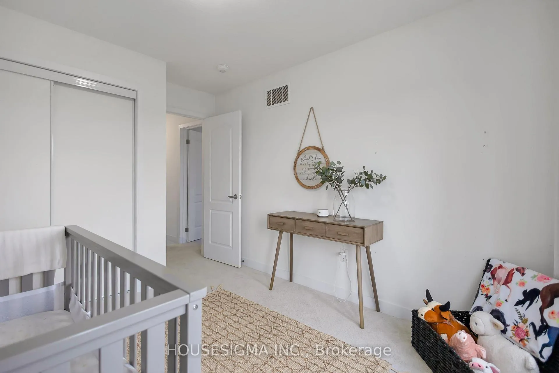 Photo 26 of 148 Whithorn Crescent, Haldimand — HOMEH