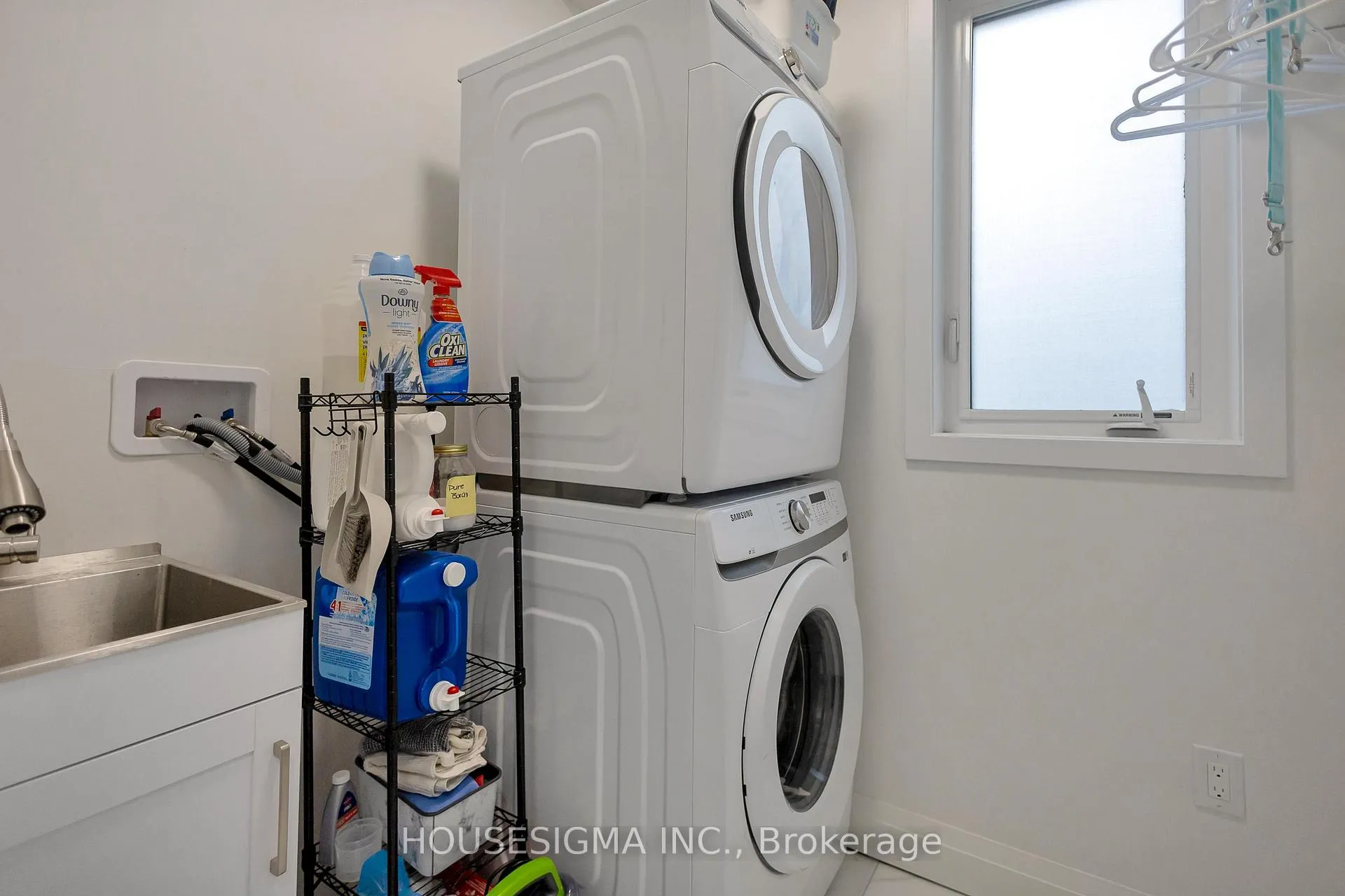 Photo 30 of 148 Whithorn Crescent, Haldimand — HOMEH