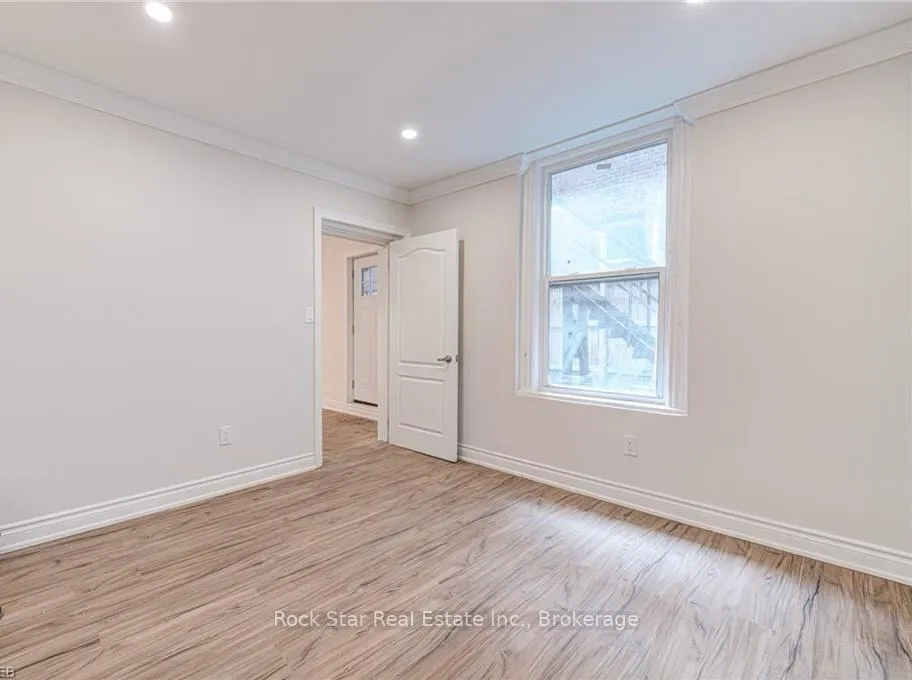 Photo 8 of 115 Cannon Street E, Hamilton, Beasley — HOMEH